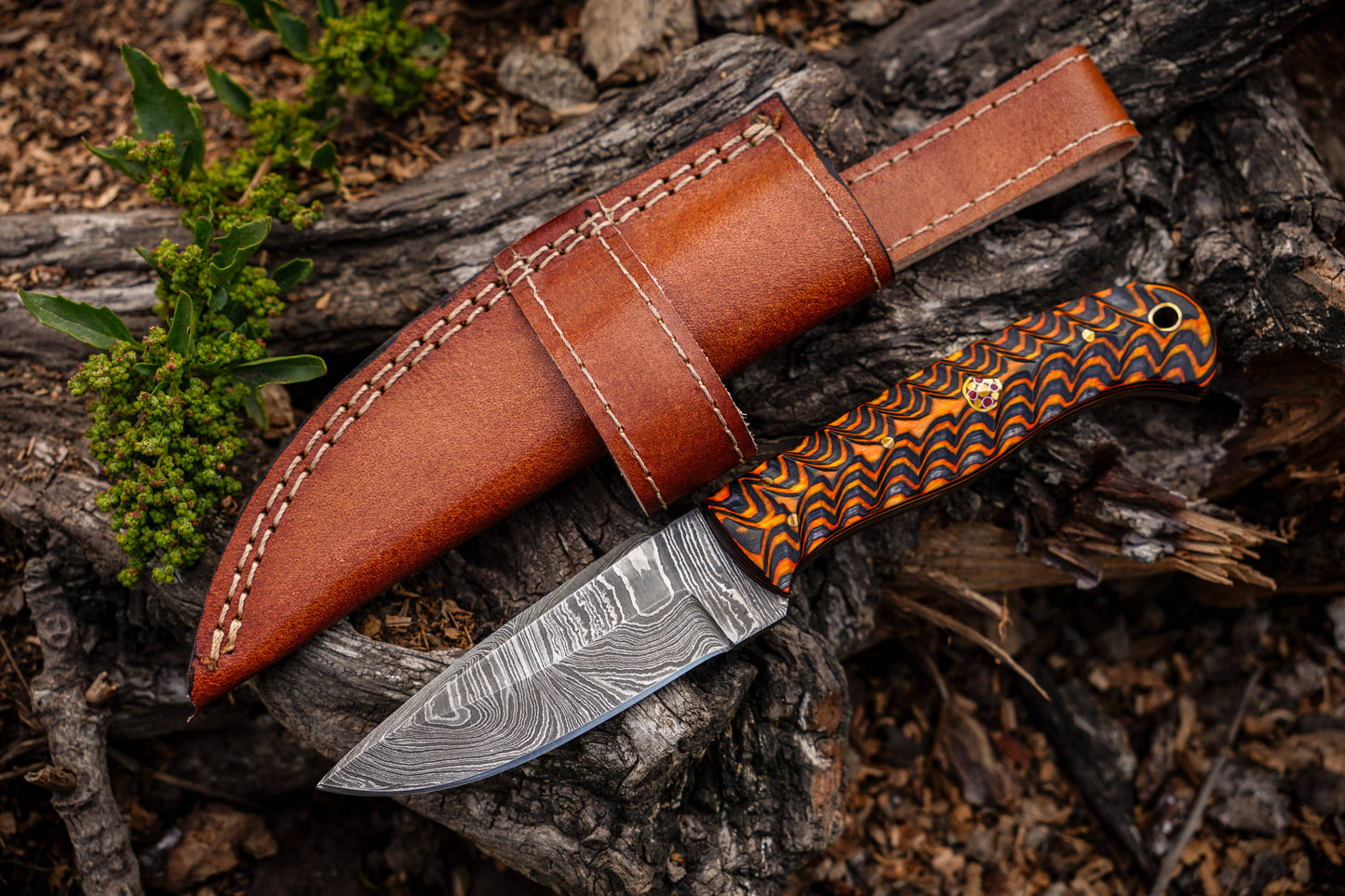 FH KNIVES - 8' Damascus knife with leather sheath Grooved handle